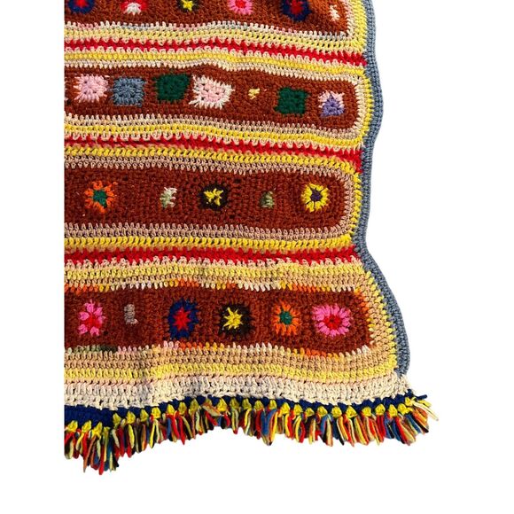 Vintage 70s Handmade Sampler Granny Afghan Crochet Blanket Throw Fringe 38x30 - Picture 3 of 6